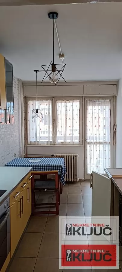 KOD DOMA ZDRAVLJA, 74m2, Trosoban, Porodičan 3