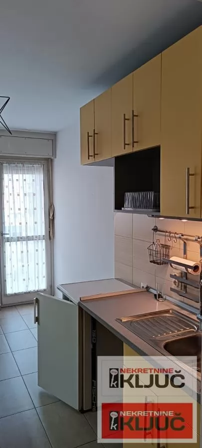 KOD DOMA ZDRAVLJA, 74m2, Trosoban, Porodičan 4