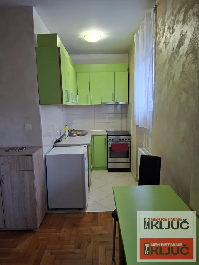 SAJAM IZDAJE SE NAMEŠTENA GARSONJERA 3