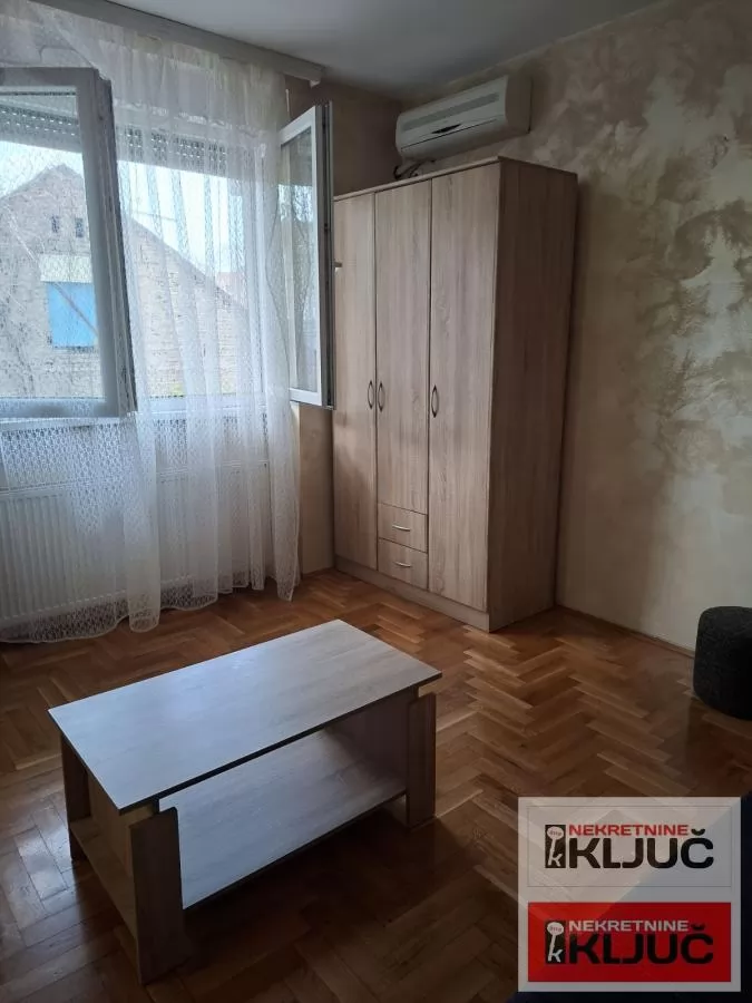 SAJAM IZDAJE SE NAMEŠTENA GARSONJERA 5