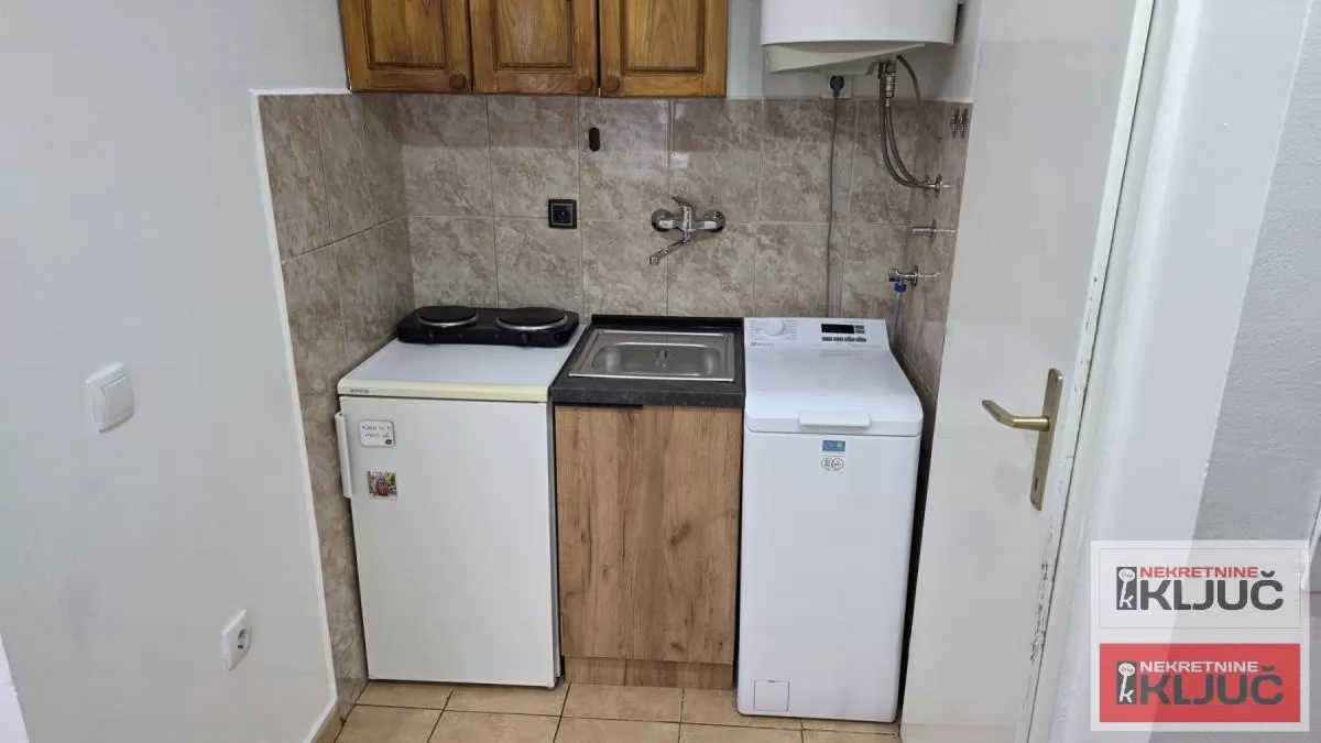 SATELITSKA PIJACA, 22m2, Garsonjera, Useljiva 5