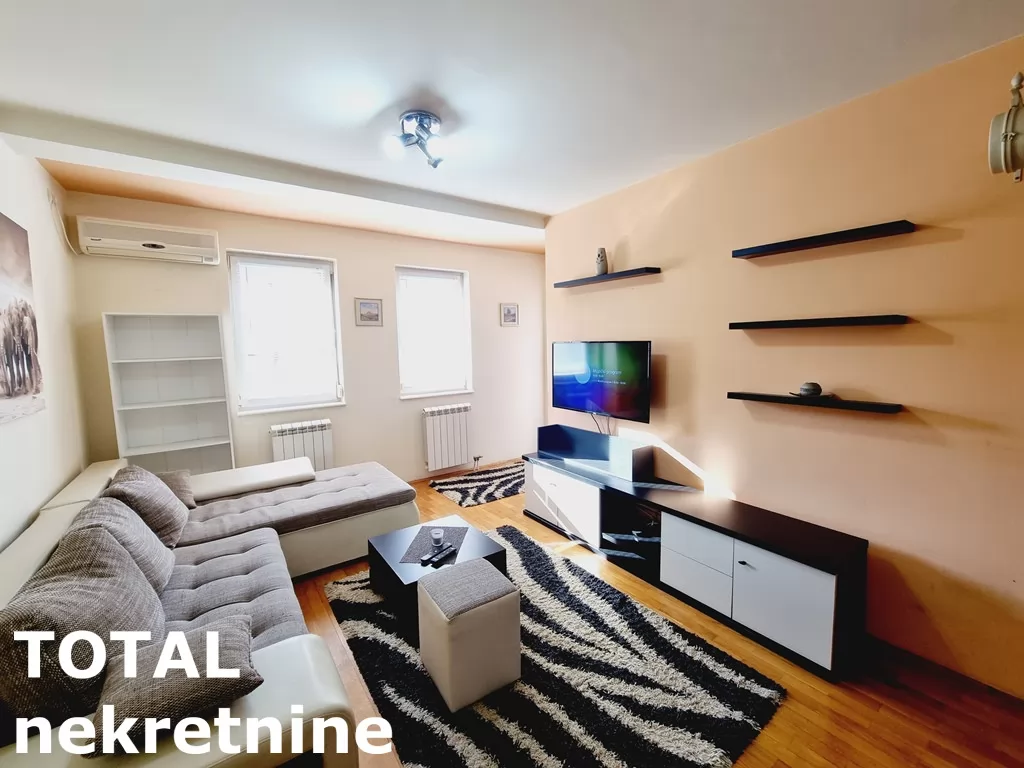 Stan,NOVI SAD,BULEVAR,kv: 47.00, € 156000, ID: 1100106 3