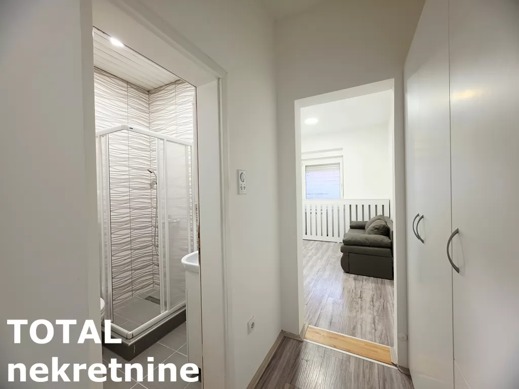 Stan,NOVI SAD,BULEVAR,kv: 71.00, € 198800, ID: 1102487 12