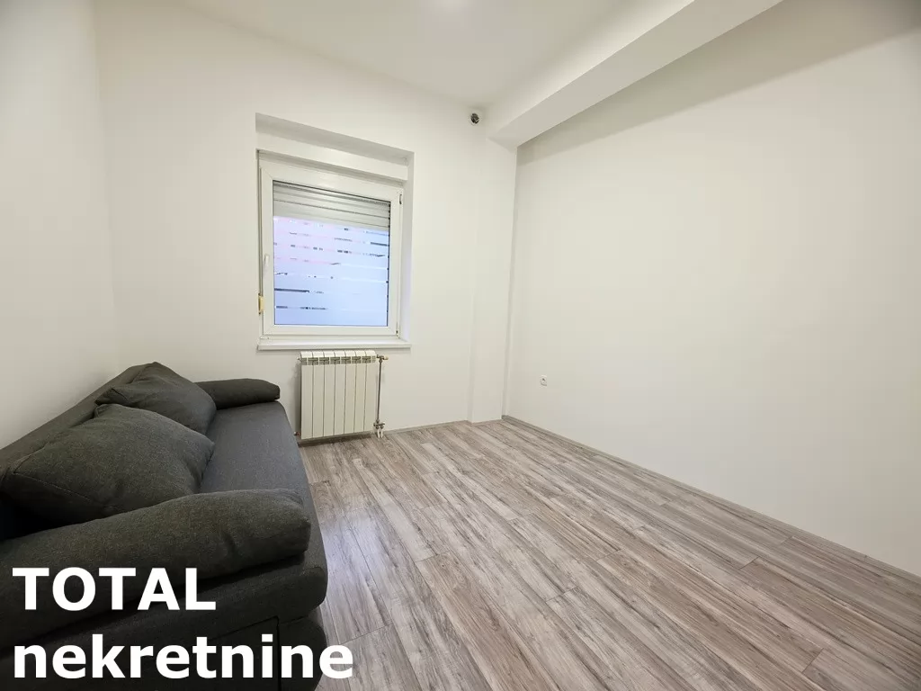 Stan,NOVI SAD,BULEVAR,kv: 71.00, € 198800, ID: 1102487 6