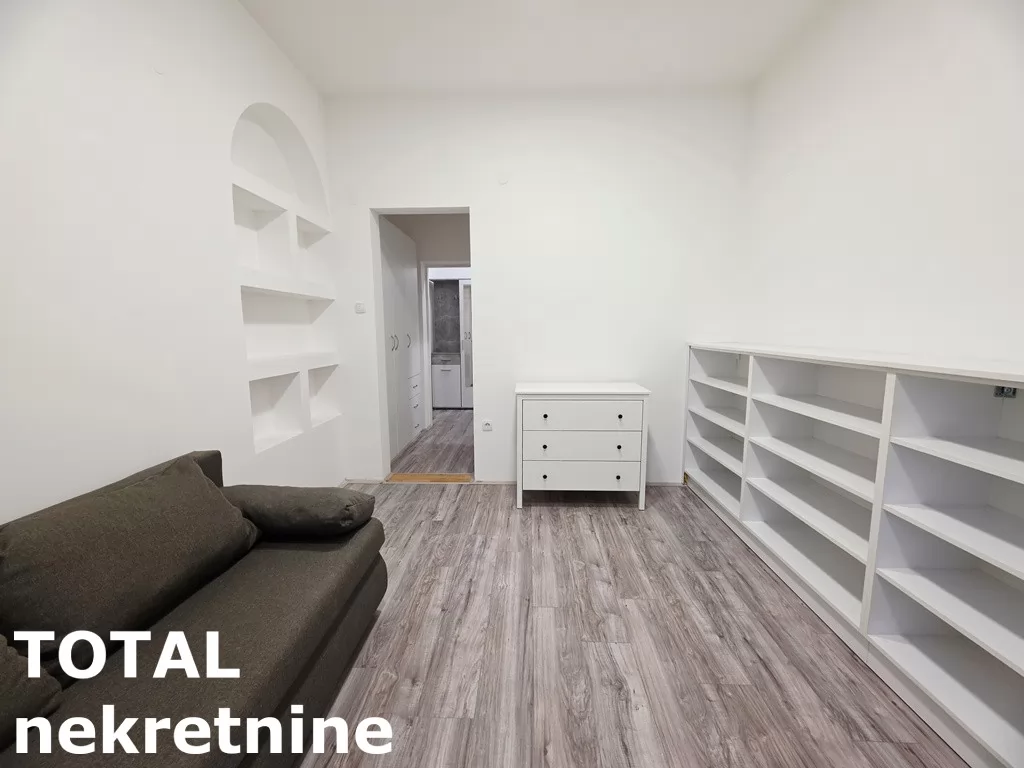 Stan,NOVI SAD,BULEVAR,kv: 71.00, € 198800, ID: 1102487 9