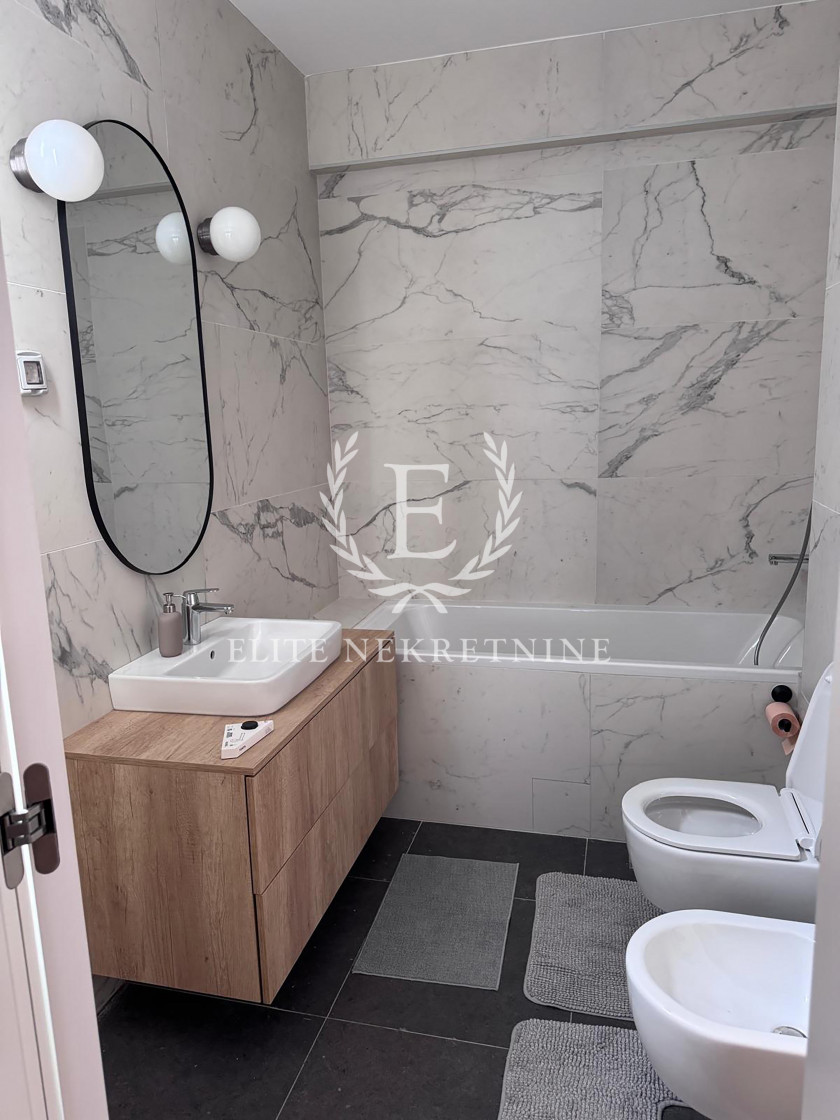 Izdavanje stanova Beograd Cetvorosoban lux stan garaza novogradnja 5