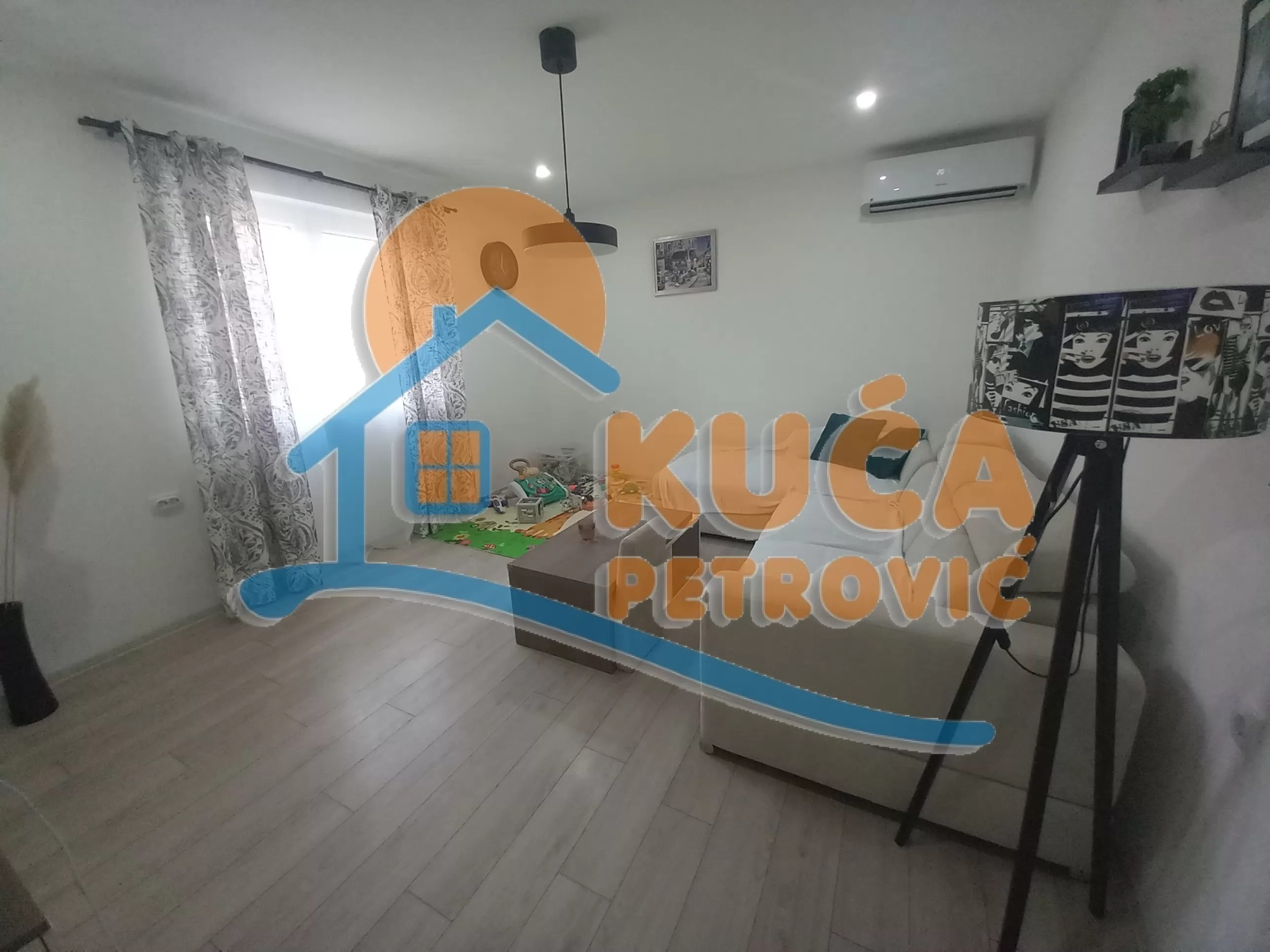 četvorosoban stan, 80.44 m2, Donji Komren, Zlatarska ID: p-016161 1