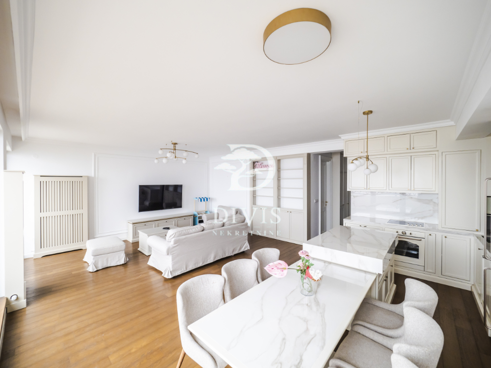 Lux namešten 4 0 stan u ulici Milana Rakića  130m2 3