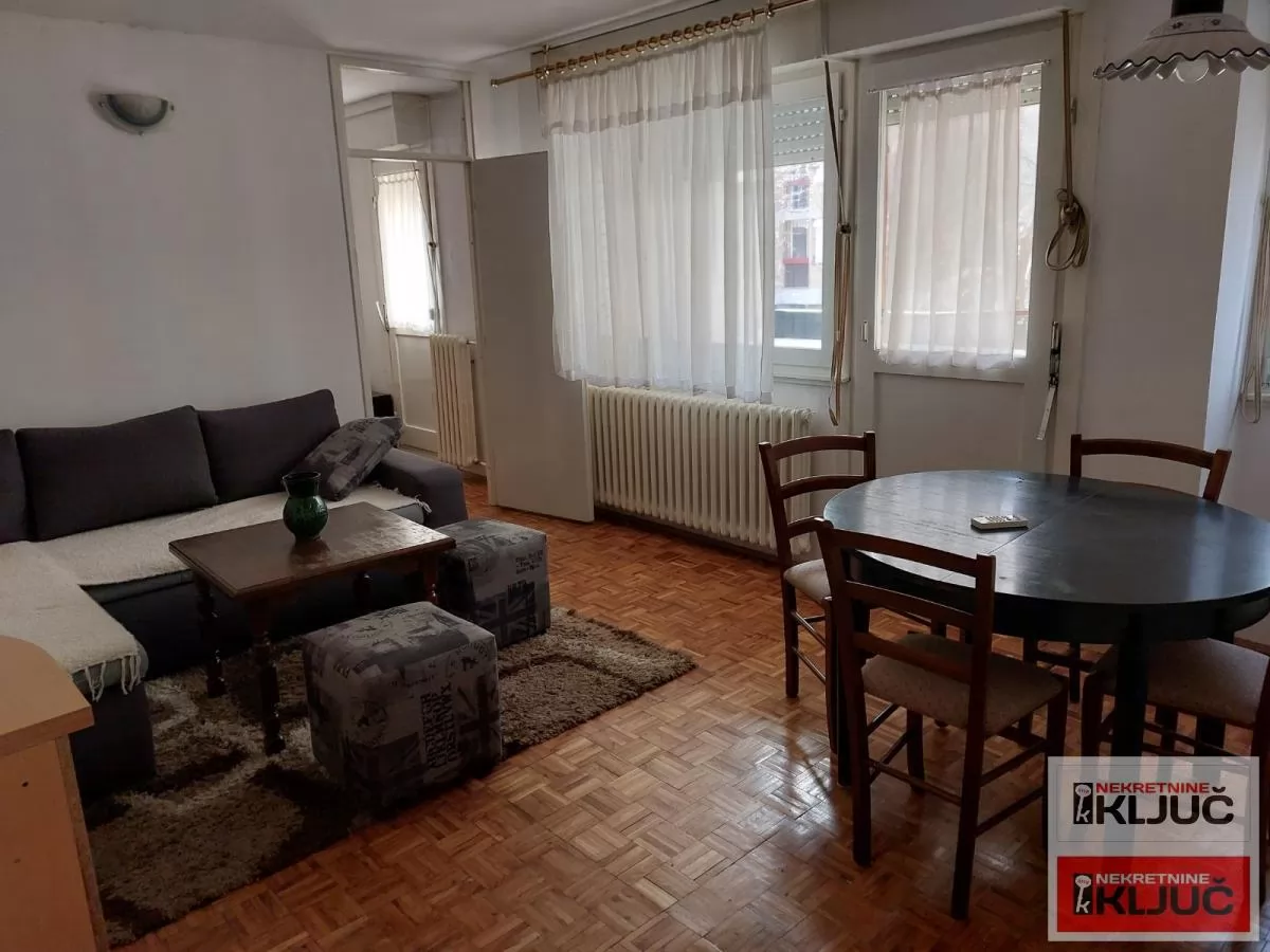 Dobar jednoiposoban stan na Novom naselju 1