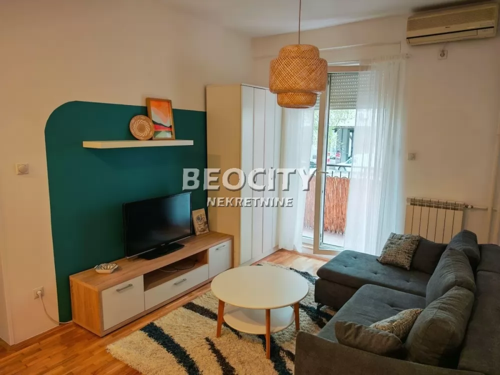 Dvosoban stan, 40 m2, Botanička bašta, Vojvode Dobrnjca ID: 131009 1