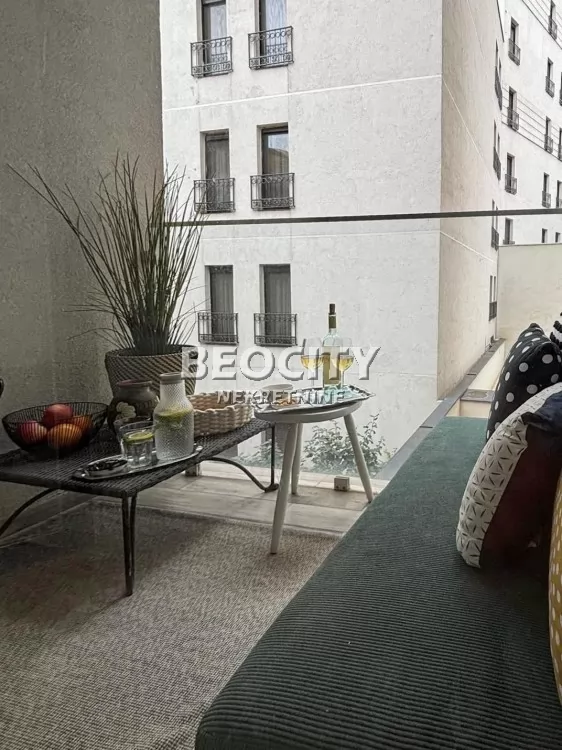 Dvosoban stan, 50 m2, Gundulićev venac ID: 131010 14