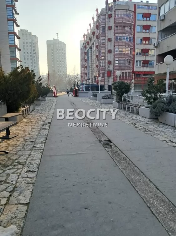 Lokal, 33 m2, Blok 12 (Yubc), Bulevar Mihajla Pupina ID: 128382 8