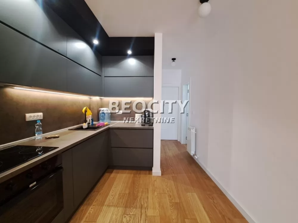 Trosoban stan, 63 m2, Južni bulevar ID: 129527 9