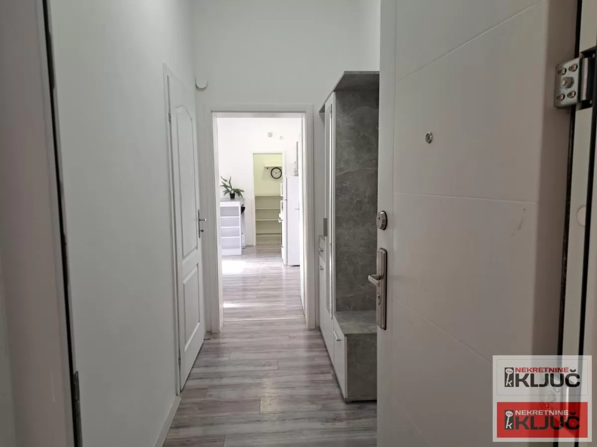 FUTOŠKA PIJACA, 71m2, Trosoban, Namešten 11