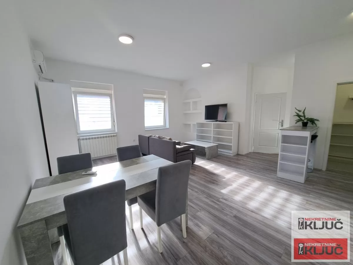 FUTOŠKA PIJACA, 71m2, Trosoban, Namešten 2