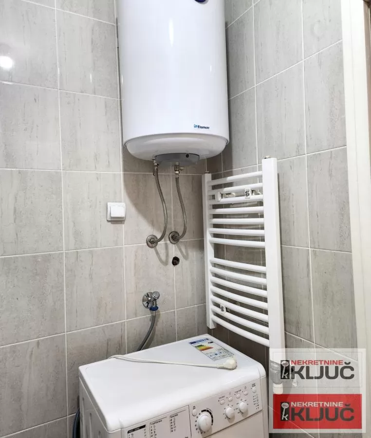 GRBAVICA IZDAJE SE JEDNOIPOSOBAN NAMEŠTEN STAN 19