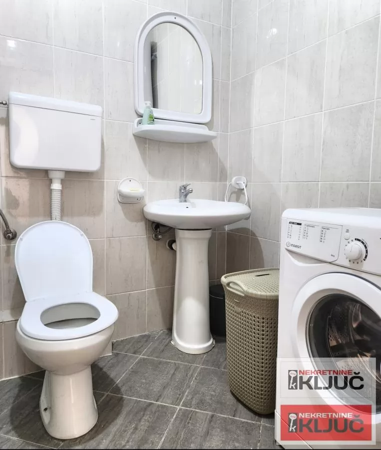 GRBAVICA IZDAJE SE JEDNOIPOSOBAN NAMEŠTEN STAN 22