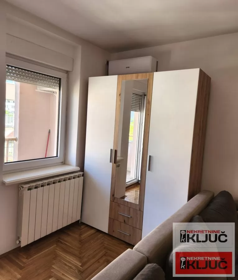 GRBAVICA IZDAJE SE JEDNOIPOSOBAN NAMEŠTEN STAN 4