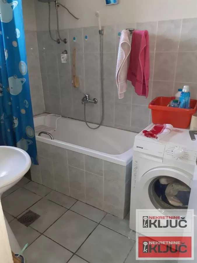 KEJ, 68m2, Dvoiposoban, Namešten 9