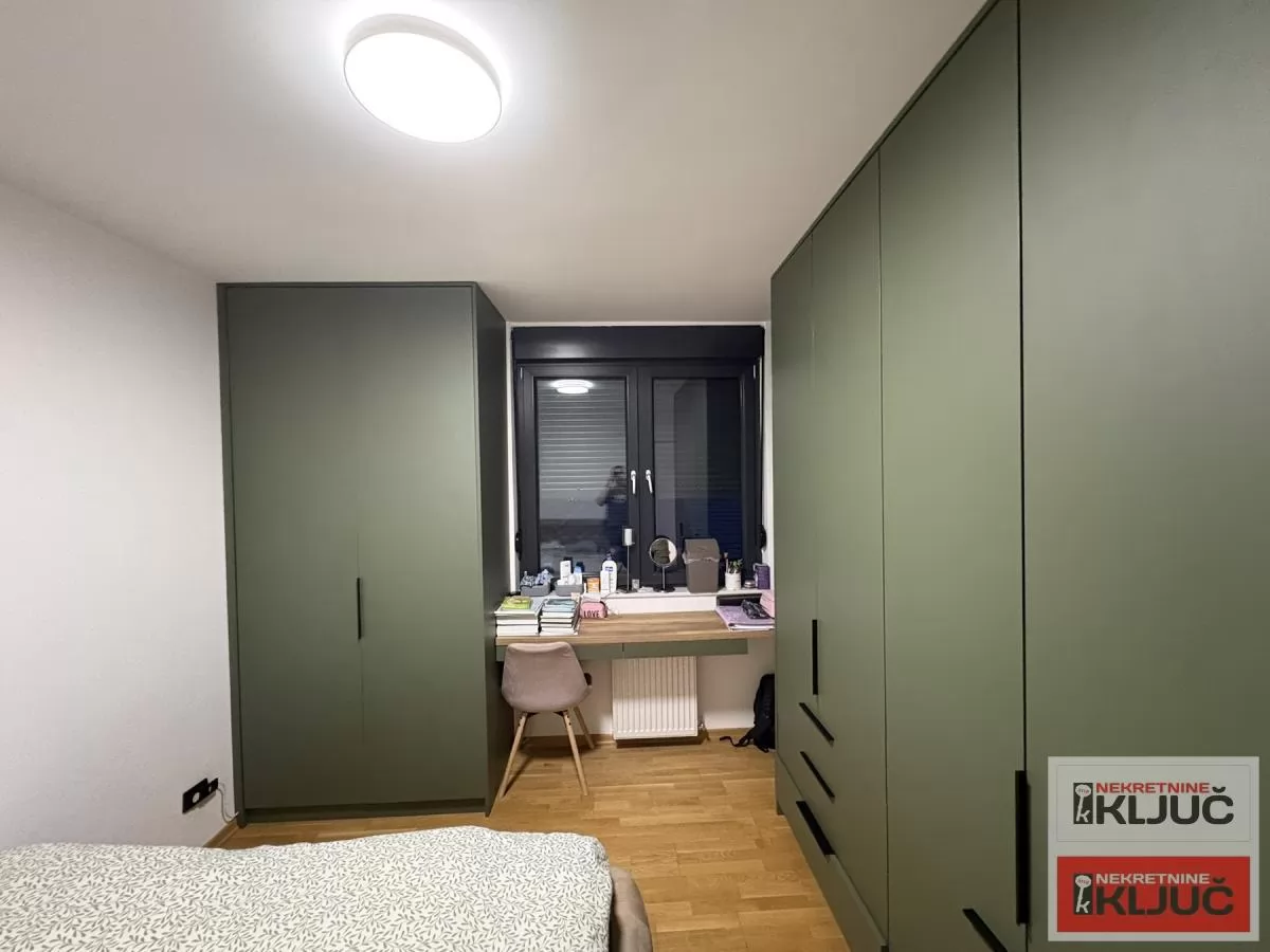 TELEP, 87m2+krovna terasa, Troiposoban, Namešten, Parking, Vila 14