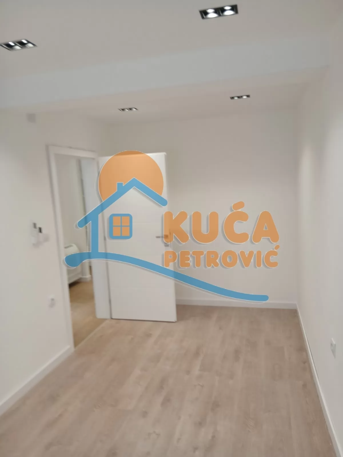 Trosoban stan, 64 m2, Duvanište, Majakovskog ID: p-016162 4