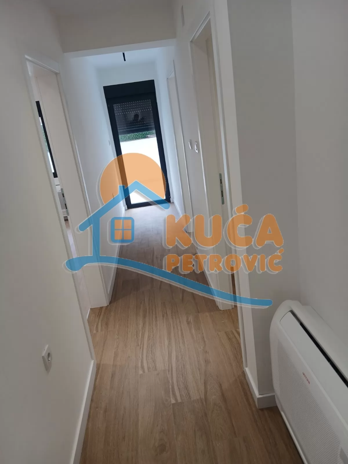 Trosoban stan, 64 m2, Duvanište, Majakovskog ID: p-016162 9