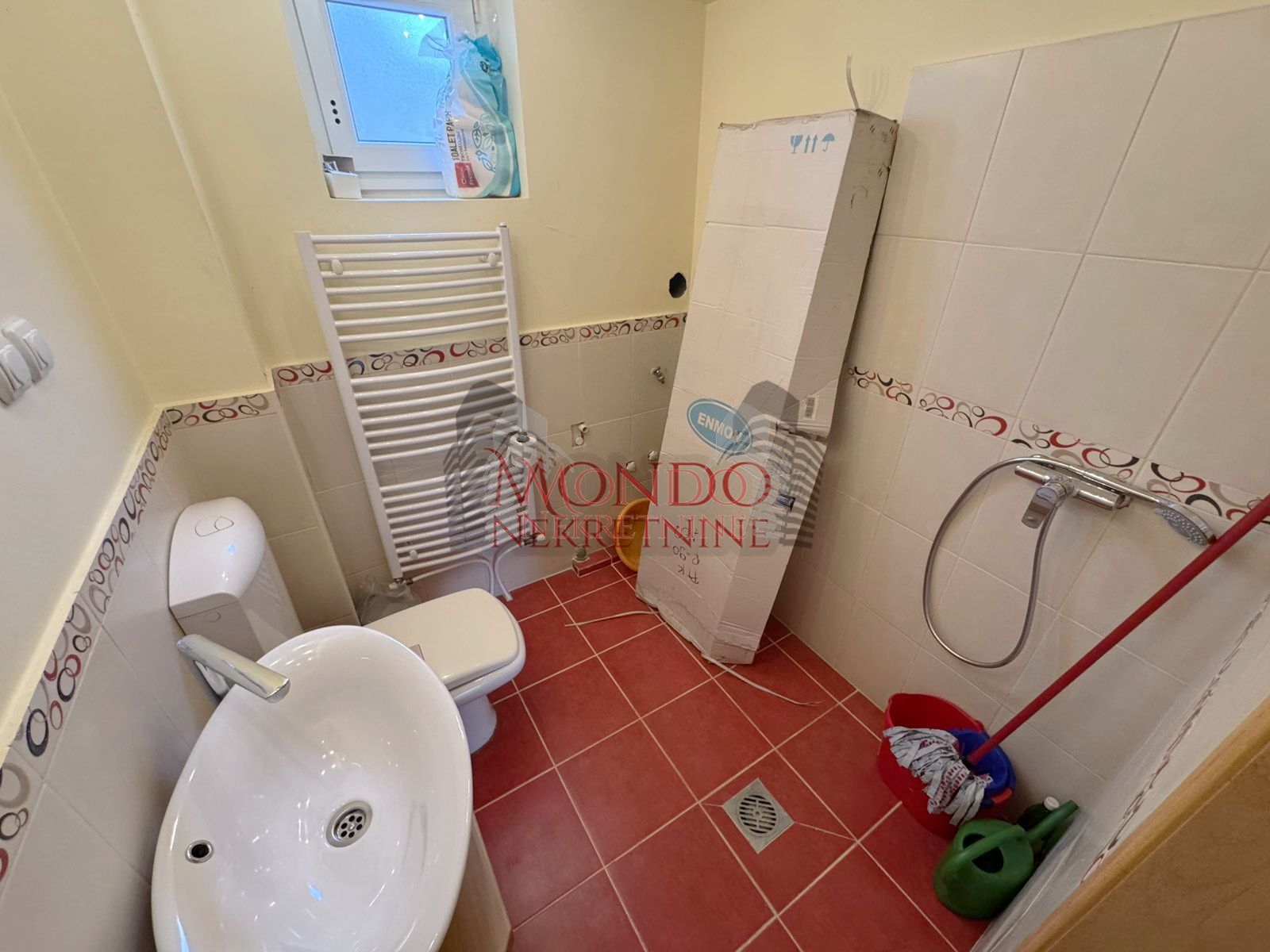 Na pradaju kuca, Vinik iznad stare fazanerije, 137.000e, 110m2 13