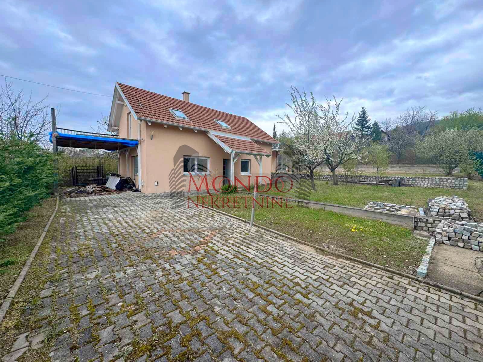 Na pradaju kuca, Vinik iznad stare fazanerije, 137.000e, 110m2 2