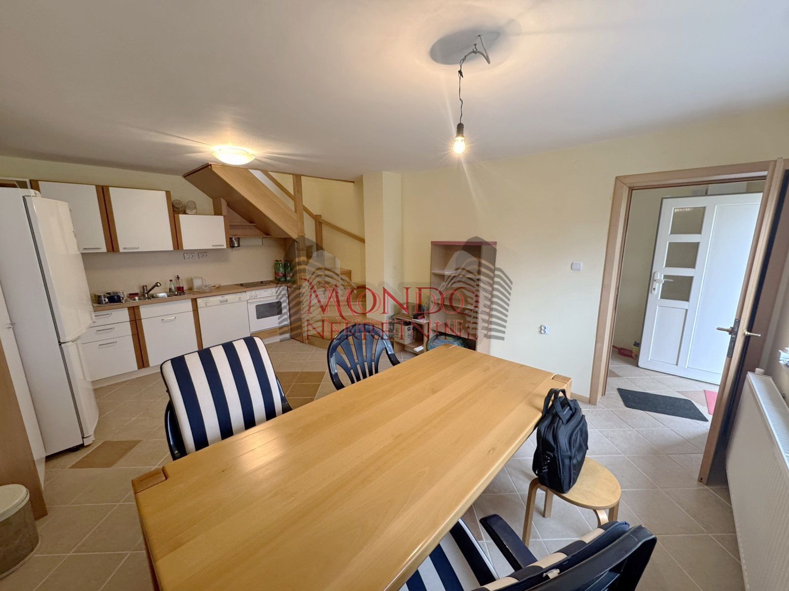 Na pradaju kuca, Vinik iznad stare fazanerije, 137.000e, 110m2 18