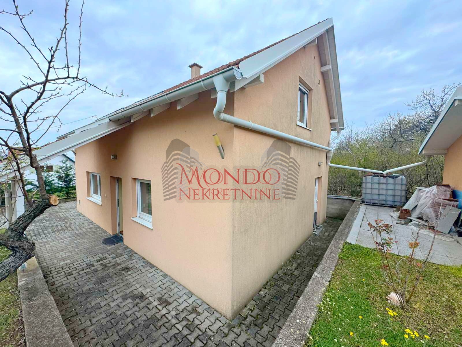 Na pradaju kuca, Vinik iznad stare fazanerije, 137.000e, 110m2 7