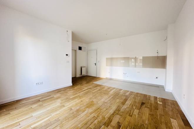 Novogradnja na Lekinom brdu  useljiv 2 0 stan 41m2 3