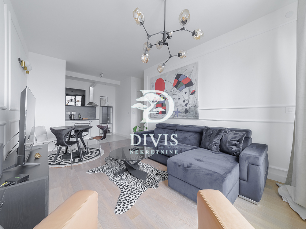 Prodaje se stan u BW Lumia sa dve odvojene celine 114m2 1