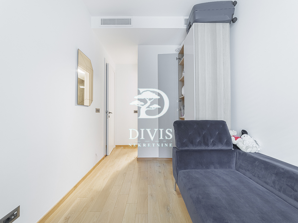 Prodaje se stan u Novom Dorćolu sa velikom terasom 78m2 4