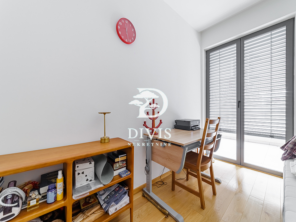 Prodaje se stan u Novom Dorćolu sa velikom terasom 78m2 5