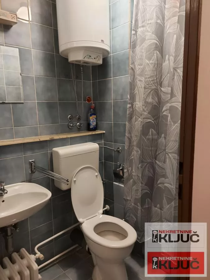 Izdaje se garsonjera preko puta Spensa 6