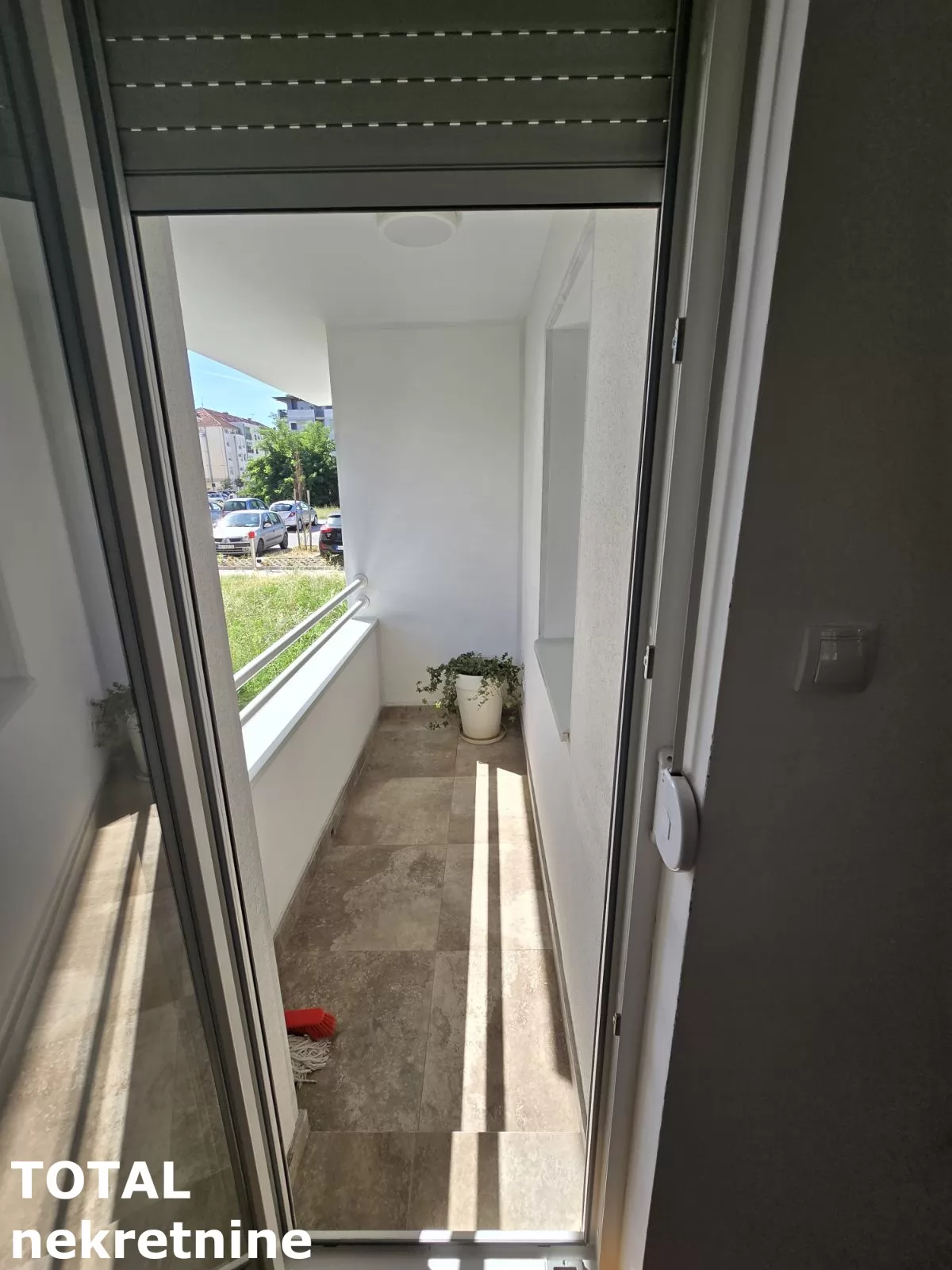 Stan,NOVI SAD,NOVO NASELJE,kv: 37.00, € 125000, ID: 1102457 5