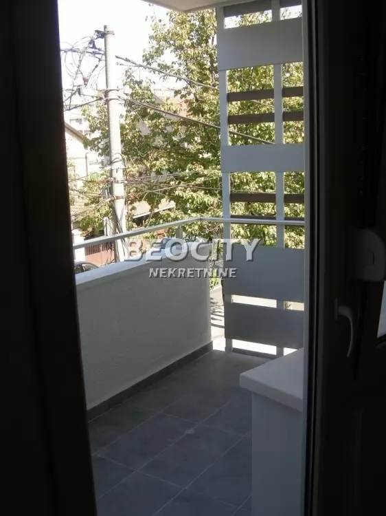 Trosoban stan, 88 m2, Lekino brdo, Gospodara Vučića ID: 18649 17