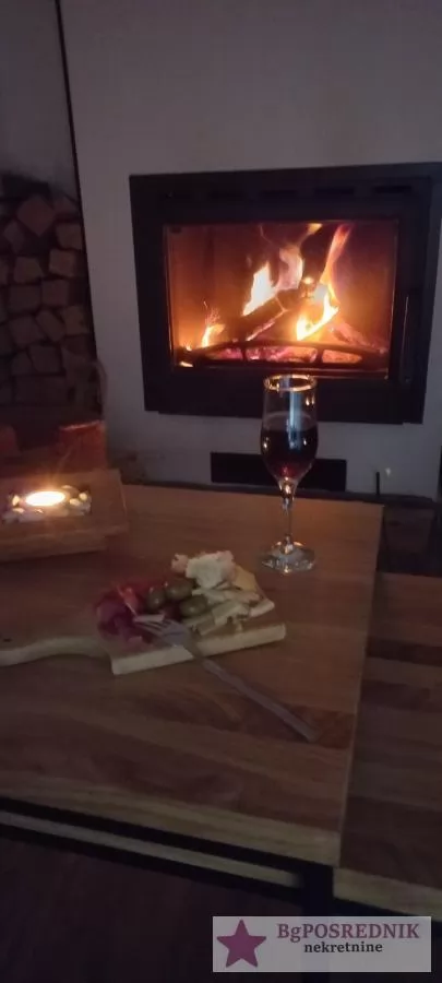 Voždovac, Ripanj, Trešnja, 100m2, 11a 10