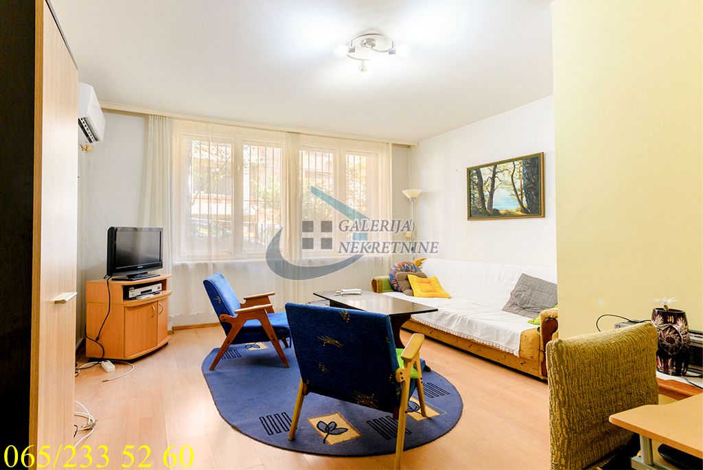 Zvezdara TC Zira   Ruzveltova 55m2 1