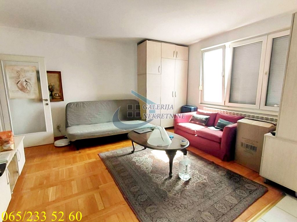 Voždovac  Dušanovac   Murska 33m2 1