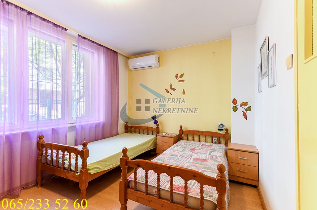 Zvezdara TC Zira   Ruzveltova 55m2 5