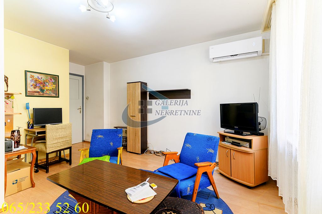 Zvezdara TC Zira   Ruzveltova 55m2 2