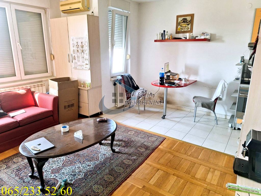 Voždovac  Dušanovac   Murska 33m2 2