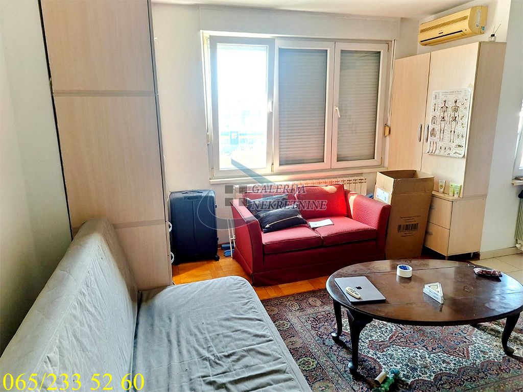 Voždovac  Dušanovac   Murska 33m2 3