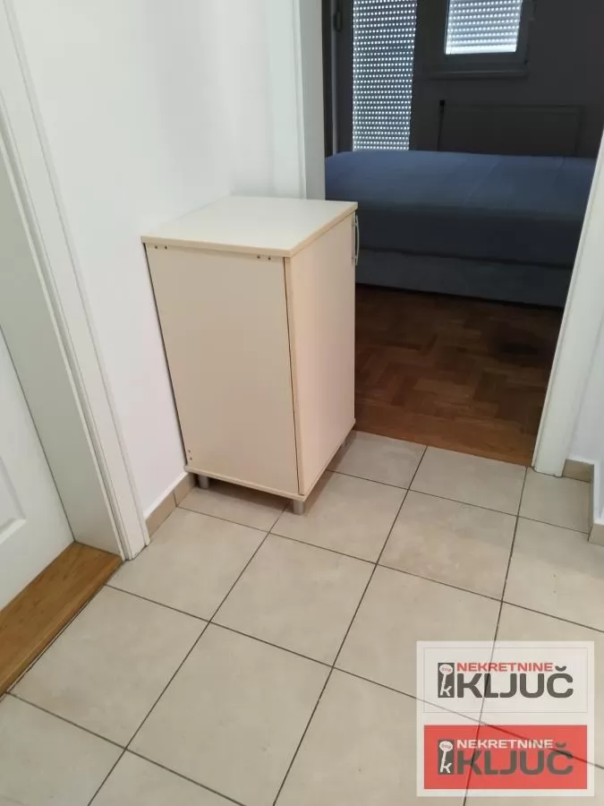 Dobar dvosoban stan na Novoj detelinari 6