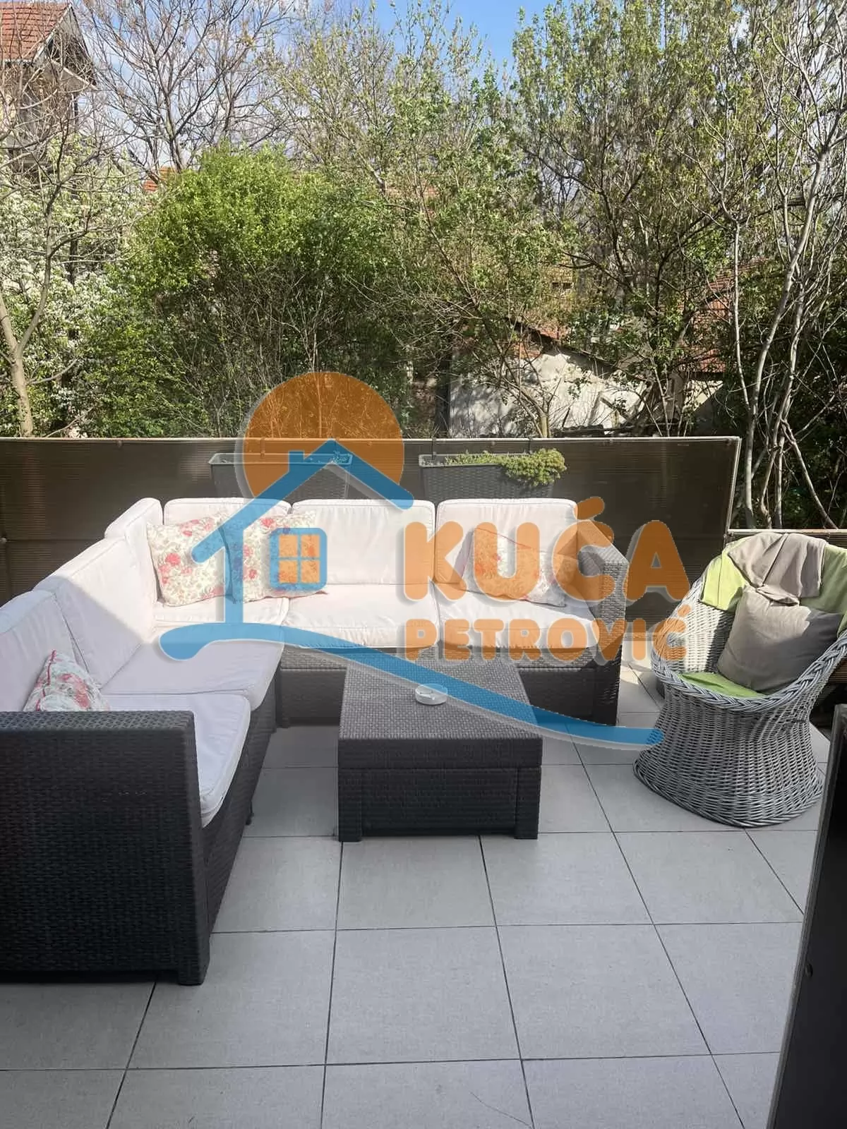 Dvosoban stan, 63 m2, Čamurlija, Dobrička ID: i-016185 12