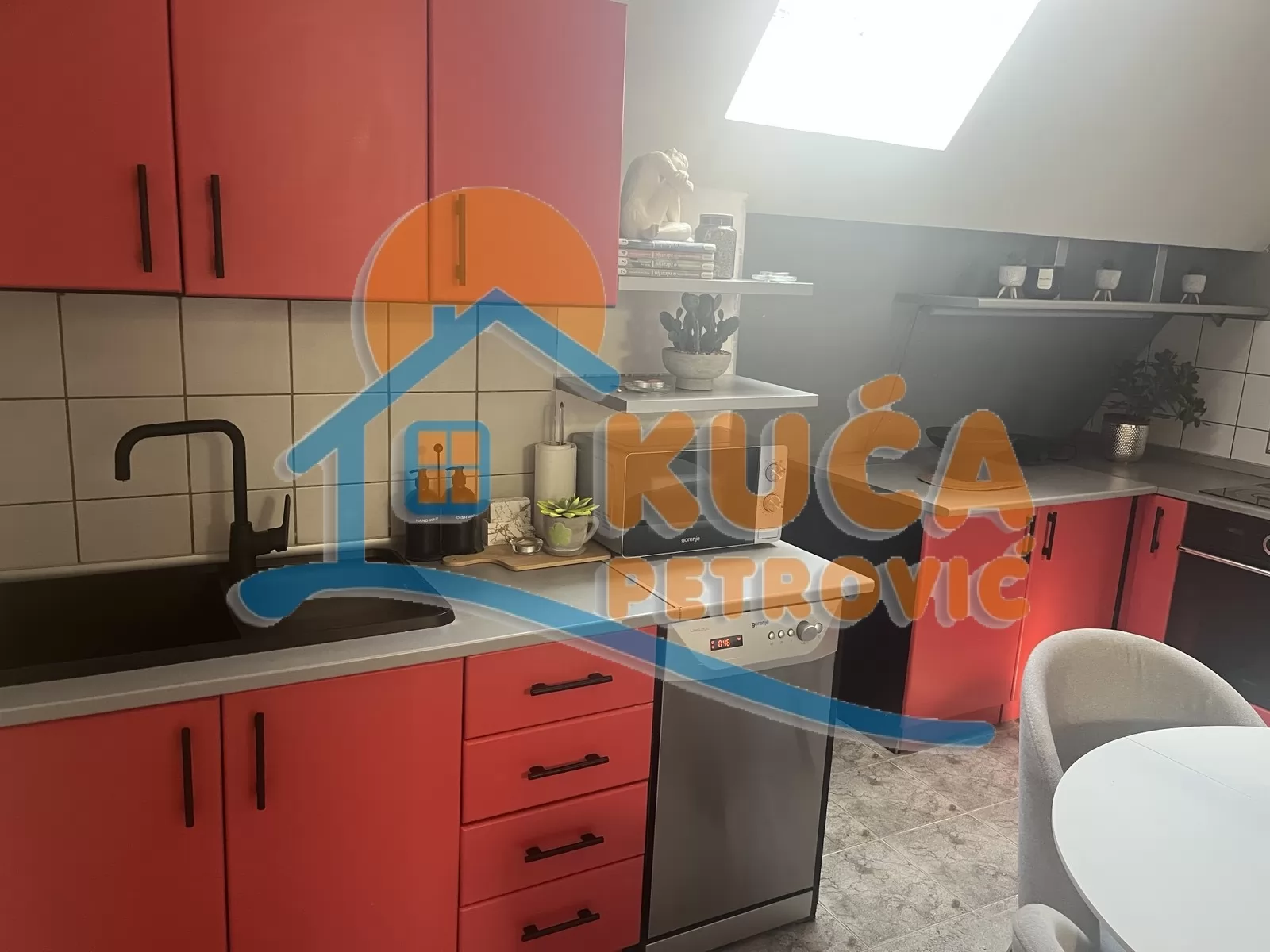 Dvosoban stan, 63 m2, Čamurlija, Dobrička ID: i-016185 5