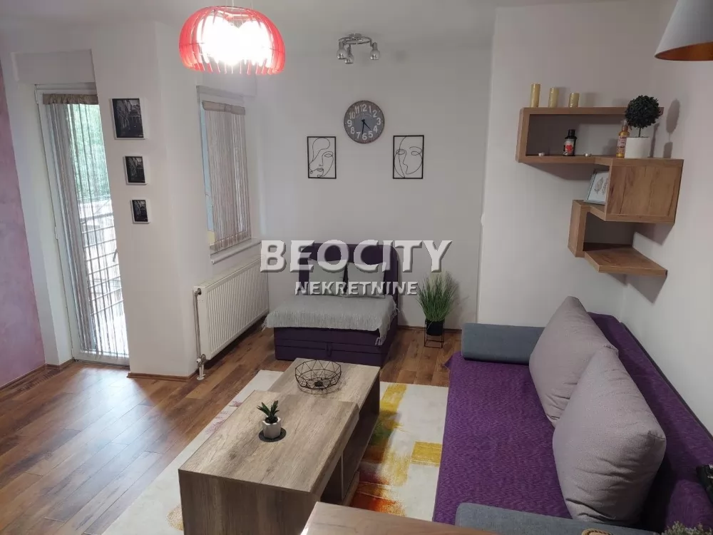 Jednosoban stan, 30 m2, Grbavica, Bulevar Cara Lazara ID: 130959 3