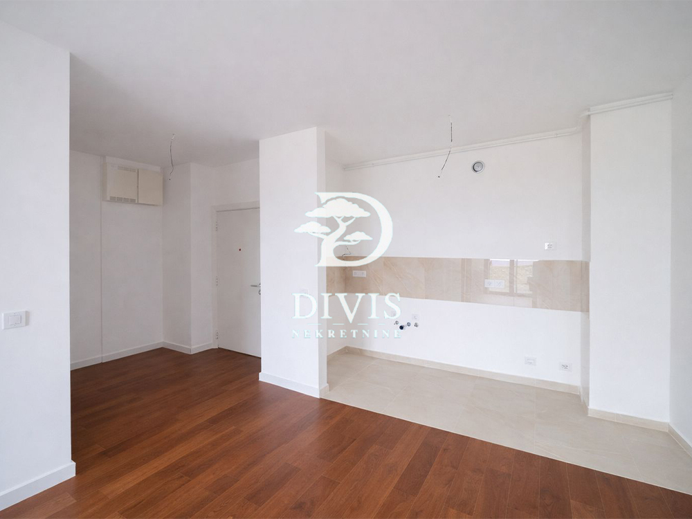 Nov 2 0 stan sa garažom u kompleksu Lux 51  60m2 3