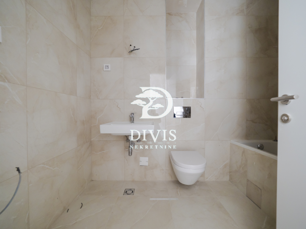 Nov 2 0 stan sa garažom u kompleksu Lux 51  60m2 5